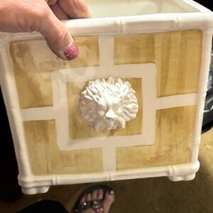 Sophisticated White and Tan Lion Accent Planter